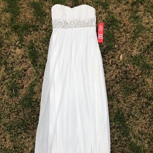 Strapless Prom/Wedding Dress